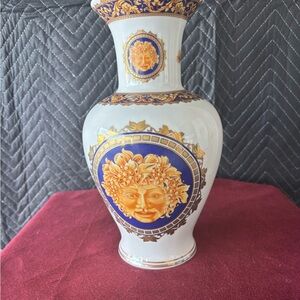 Elegant Gold and Blue Decorative Vase